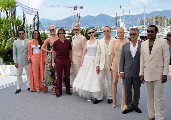 Mission Impossible - The Final Reckoning Photocall at 78th Festival de Cannes - Cannes, France CANNES, FRANCE. May 14, 2025: Greg Tarzan Davis, Angela Bassett, Hannah Waddingham,Tom Cruise, Christopher McQuarrie, Hayley Atwell, Simon Pegg, Pom Klementieff, Esai Morales & Tramell Tillman at the photocall for Mission Impossible - The Final Reckoning at the 78th Festival de Cannes. Picture: Paul Smith Featureflash Cannes France Copyright: xPaulxSmithx xFeatureflashx