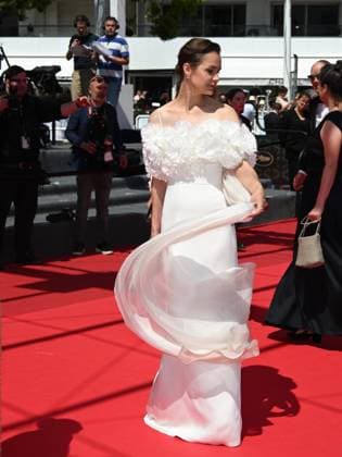 Cannes, France: Cannes, 78th Cannes Film Festival 2025 - day 2 - red carpet of Sound Of Falling In the photo: Luise Heyer Cannes France  - ZUMAp169 20250514_zea_p169_503 Copyright: xSimonexComix