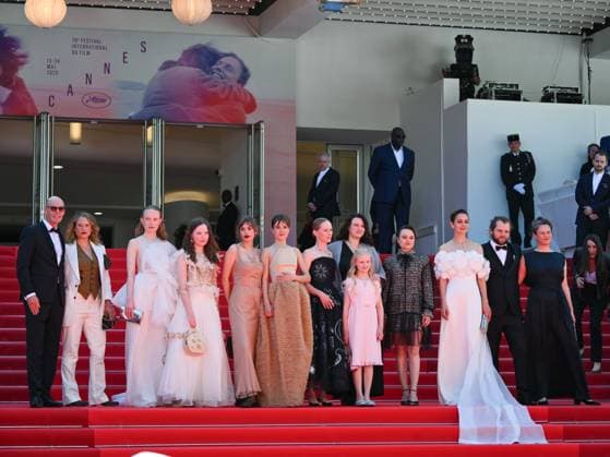 Cannes, France: Cannes, 78th Cannes Film Festival 2025 - day 2 - red carpet of Sound Of Falling In the photo: cast Cannes France  - ZUMAp169 20250514_zea_p169_512 Copyright: xSimonexComix