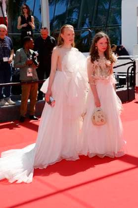Luzia Oppermann und Laeni Geiseler bei der Premiere des Kinofilms Sound of Falling auf dem Festival de Cannes 2025 78. Internationale Filmfestspiele von Cannes im Palais des Festivals. Cannes, 14.05.2025