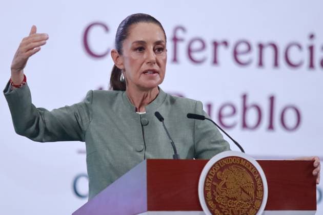 Mexico™s President Claudia Sheinbaum Holds Briefing Mexico™s President Claudia Sheinbaum Pardo, speaks about the possibility of remittances being taxed at 5% from the United States during a briefing conference at National Palace. on May 14, 2025 in Mexico City, Mexico. (Photo by Carlos Santiago Eyepix Group) Copyright: xCarlosxSantiago xEyepixxGroupx CS_14052025_155492