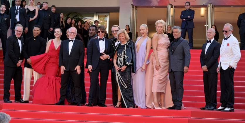 Internationale Filmfestspiele von Cannes, Mission Impossible - The Final Reckoning Premiere Mission Impossible - The Final Reckoning Premiere at 78th Festival de Cannes - Cannes, France CANNES, FRANCE. May 14, 2025: Eddie Hamilton, Greg Tarzan Davis, Hayley Atwell, Tom Cruise, Angela Bassett, Tramell Tillman, Festival Director Thierry FrÃ maux, Simon Pegg, Pom Klementieff, Cannes President Iris Knobloch, Hannah Waddingham, Esai Morales, Brian Robbins & Erik Jendresen at the premiere for Mission Impossible - The Final Reckoning at the 78th Festival de Cannes. Picture: Paul Smith Featureflash Cannes France  Copyright: xPaulxSmithx xFeatureflashx