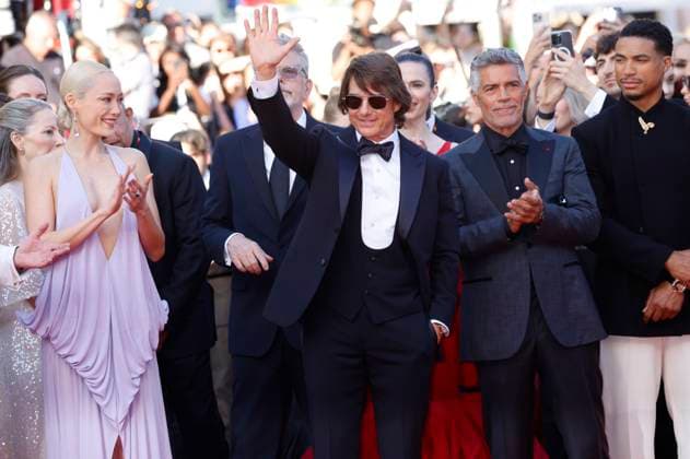 Internationale Filmfestspiele von Cannes, Mission Impossible - The Final Reckoning Premiere Pom Klementieff, Tom Cruise, Esai Morales und Greg Tarzan Davis bei der Premiere des Kinofilms Mission: Impossible 8 - The Final Reckoning auf dem Festival de Cannes 2025 78. Internationale Filmfestspiele von Cannes im Palais des Festivals. Cannes, 14.05.2025