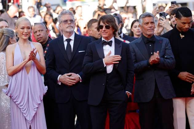 Internationale Filmfestspiele von Cannes, Mission Impossible - The Final Reckoning Premiere Pom Klementieff, Christopher McQuarrie, Tom Cruise, Esai Morales und Greg Tarzan Davis bei der Premiere des Kinofilms Mission: Impossible 8 - The Final Reckoning auf dem Festival de Cannes 2025 78. Internationale Filmfestspiele von Cannes im Palais des Festivals. Cannes, 14.05.2025