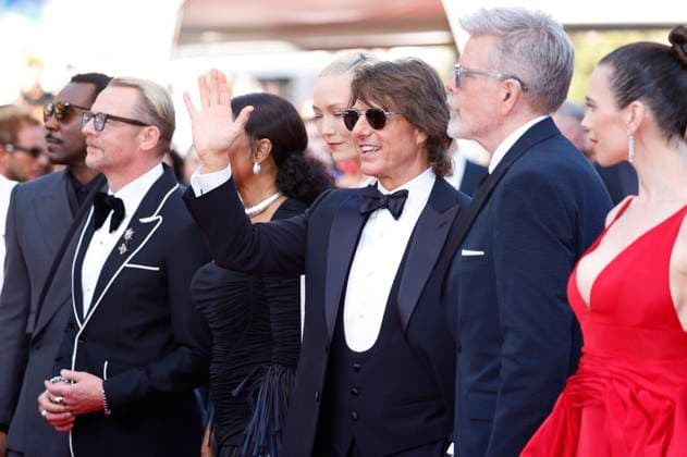 Internationale Filmfestspiele von Cannes, Mission Impossible - The Final Reckoning Premiere Tramell Tillman, Simon Pegg, Angela Bassett, Pom Klementieff, Tom Cruise, Christopher McQuarrie und Hayley Atwell bei der Premiere des Kinofilms Mission: Impossible 8 - The Final Reckoning auf dem Festival de Cannes 2025 78. Internationale Filmfestspiele von Cannes im Palais des Festivals. Cannes, 14.05.2025