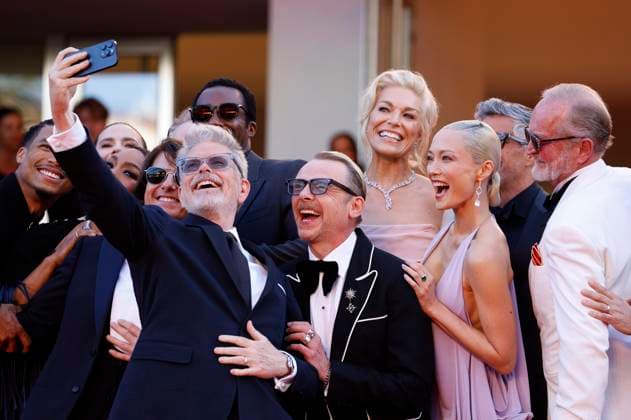 Internationale Filmfestspiele von Cannes, Mission Impossible - The Final Reckoning Premiere Greg Tarzan Davis, Hayley Atwell, Angela Bassett, Tom Cruise, Tramell Tillman, Christopher McQuarrie, Simon Pegg, Hannah Waddingham, Pom Klementieff, Esai Morales und Erik Jendresen bei der Premiere des Kinofilms Mission: Impossible 8 - The Final Reckoning auf dem Festival de Cannes 2025 78. Internationale Filmfestspiele von Cannes im Palais des Festivals. Cannes, 14.05.2025