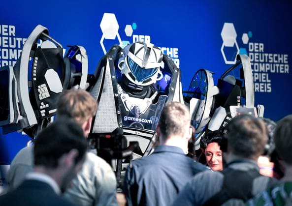 Entertainment, Verleihung des deutschen Computerspielpreis 2025 14.05.2025, xdanx, Entertainment, Verleihung des deutschen Computerspielpreis 2025 emspor, v.l. Gamescom Bot bei der Verleihung des Deutschen Computerspielpreises 2025 am Funkturm Berlin. Berlin Palais am Funkturm Berlin Deutschland (DE) Copyright: xDanielxLakomskix