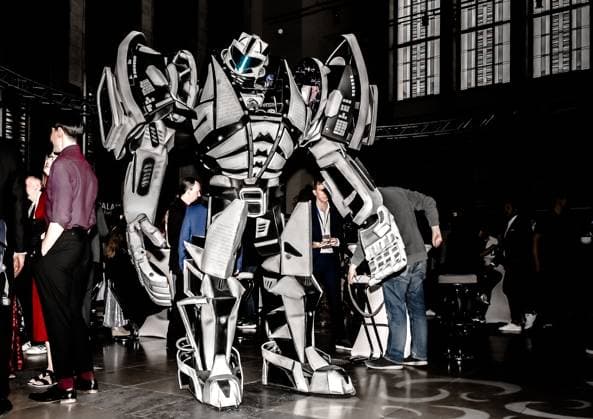 Entertainment, Verleihung des deutschen Computerspielpreis 2025 14.05.2025, xdanx, Entertainment, Verleihung des deutschen Computerspielpreis 2025 emspor, v.l. Gamescom Bot bei der Verleihung des Deutschen Computerspielpreises 2025 am Funkturm Berlin. Berlin Palais am Funkturm Berlin Deutschland (DE) Copyright: xDanielxLakomskix