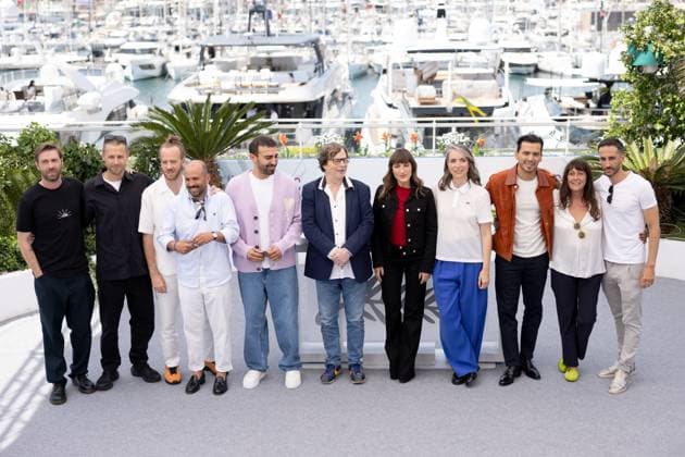 Mission: Impossible - The Final Reckoning , Photocall in Cannes, 14.05.2025 Cannes, Frankreich - 14.5.2024: Pierre-Antoine Billon, Mhamed Arezki, Franois Rollin, Juliette Armanet, Amelie Bonnin und Tewfik Jallab während des Photo Call zu Partir Un Jour während der 78. Internationalen Filmfestspiele von Cannes. Die Filmfestspiele finden vom 13. bis 24. Mai 2025 statt. Cannes Palais des Festivals et des Cong Provence-Alpes-Cote dÕAzur Frankreich Copyright: xChristianxEnderx