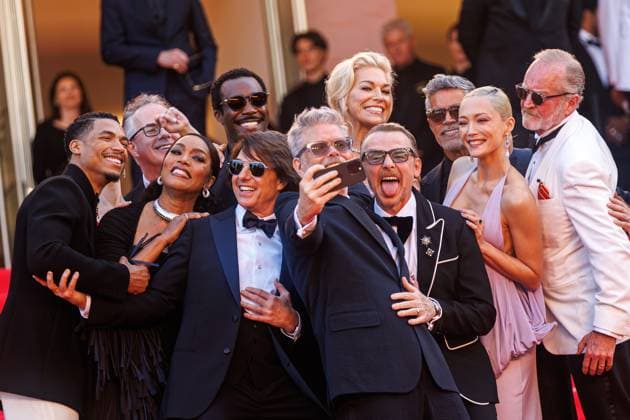 Festival de Cannes - Premiere Mission Impossible The Final Reckoning Greg Tarzan Davis, Angela Bassett, Tramell Tillman, Tom Cruise, Christopher McQuarrie, Hannah Waddingham, Simon Pegg, Esai Morales und Pom Klementieff bei der Premiere von Mission: Impossible The Final Reckoning während der 78. Filmfestspiele in Cannes am 14.05.2025. Copyright: xEventpressxKochanx