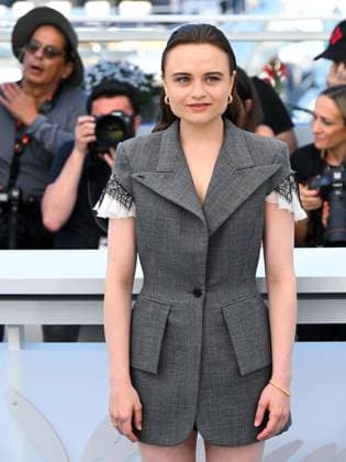 Cannes, 78th Cannes Film Festival 2025 - day 3 - Photocall of the film Sound of Falling . Cannes, 78th Cannes Film Festival 2025 - day 3 - Photocall of the film Sound of Falling . In the photo Lena Urzendowsky Cannes Cannes France  Copyright: xIPA ABACAx