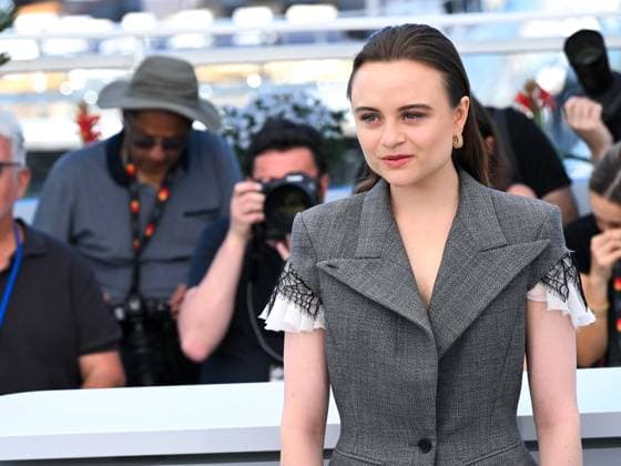 Cannes, 78th Cannes Film Festival 2025 - day 3 - Photocall of the film Sound of Falling . Cannes, 78th Cannes Film Festival 2025 - day 3 - Photocall of the film Sound of Falling . In the photo Lena Urzendowsky Cannes Cannes France  Copyright: xIPA ABACAx