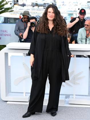 Cannes, Cannes, France: Cannes, 78th Cannes Film Festival 2025 - day 3 - Photocall of the film Sound of Falling. In the photo Mascha Schilinski Cannes France  - ZUMAp169 20250515_zea_p169_058 Copyright: xAlbertoxTerenghix