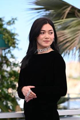CINEMA : 78eme Festival de Cannes - Photocalls - 15 05 2025 CANNES, FRANCE - 15 MAI (G-D) : Camilla AIKO, Actrice, lors du photocall du film Â« A Pale View of Hills Â» Un Certain Regard Â» lors du 78eme Festival de Cannes au Palais des Festivals le 15 mai 2025 Ã Cannes, France. CannesFrance  Copyright: xValentinaxClaretx