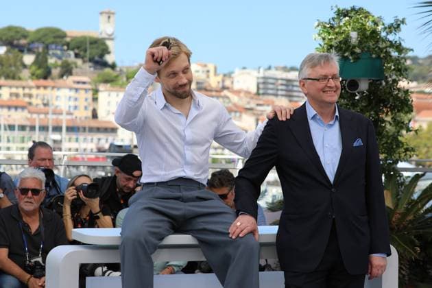 May 15, 2025, Cannes, Cote D azur, France: ALEKSANDR KUZNETSOV and SERGEI LOZNITSA pose during the photocall for Two Prosecutors at the 78th Annual Cannes Film Festival at Palais des Festivals in Cannes, France Cannes France - ZUMAc179 20250515_zep_c179_037 Copyright: xMickaelxChavetx