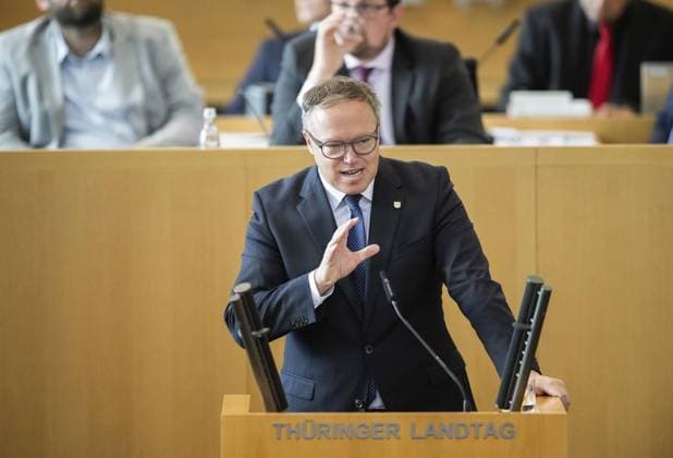 8. THÜRINGER LANDTAG - 17. PLENARSITZUNG ** NUR FÜR REDAKTIONELLE ZWECKE ** EDITORIAL USE ONLY **<p>15 05 2025-Erfurt: Thüringer Landtag 8. Wahlperiode 17. Plenarsitzung im Foto: Ministerpräsident Mario Voigt (CDU) während seiner Regierungserklärung ( Deutschland Thueringen Erfurt Copyright: SaschaxFromm *** 8 THURINGIAN STATE PARLIAMENT 17 PLENARY SESSION FOR EDITORIAL PURPOSES ONLY EDITORIAL USE ONLY p 15 05 2025 Erfurt Thuringian State Parliament 8 Election Period 17 Plenary Session photo Prime Minister Mario Voigt CDU during his government statement Germany Thuringia Erfurt Copyright SaschaxFromm Copyright: SaschaxFromm doc80n9eyau6sx16uwxpa77 ,EDITORIAL USE ONLY