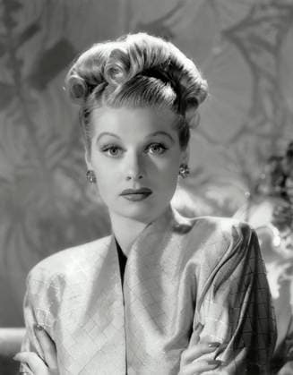 Archivbilder der Woche KW20 Lucille Ball LUCILLE BALL, 24th April 1945: American actress Lucille Ball (1910 - 1989) wearing an elaborate rolled hairstyle EDITORIAL USE ONLY Copyright: xCAP PLFx
