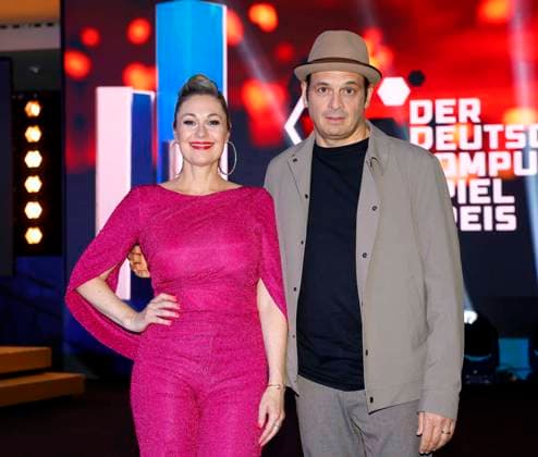 Ruth Moschner und Kaya Yanar beim Deutschen Computerspielpreis 2025.