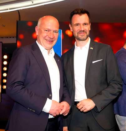 Kai Wegner, Felix Falk beim Deutschen Computerspielpreis 2025.
