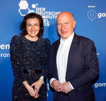 Kai Wegner, Dorothee Bär beim Deutschen Computerspielpreis 2025.