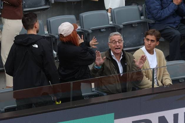 Tennis, Prominente Zuschauer beim Turnier in Rom Tennis VIPs in the Tribune - ATP Master 1000 Quarterfinals, Men s Singles at the Foro Italico in Rome, Jannik Sinner (ITA) against Casper Ruud (NOR) Rome, Italy 05 15 2025: VIPs in the stands (Poalo Bonolis, Davide Bonolis, Calderone, Massimo Giletti, Ferzan Özpetek, Noemi) to watch the Men s Singles Quarter-final match between Jannik Sinner (ITA) and Casper Ruud (NOR) during the Internazionali BNL d Italia 2025 ATP Masters Men s 1000 circuit in Rome at the Foro Italico. Rome italy Italy  Copyright: xIPA ABACAx