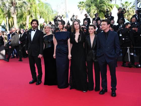 Cannes, Cannes, France: Cannes, 78th Cannes Film Festival 2025 - evening 3 - red carpet of the film Dossier 137 (case 137) - In the photo: Pierre-Yves Cardinal, MÃ lanie Laurent, JosÃ phine Japy, Angelina Woreth, Sarah Pachoud, Felix Kysyl Cannes France  - ZUMAp169 20250515_zea_p169_1279 Copyright: xSimonexComix