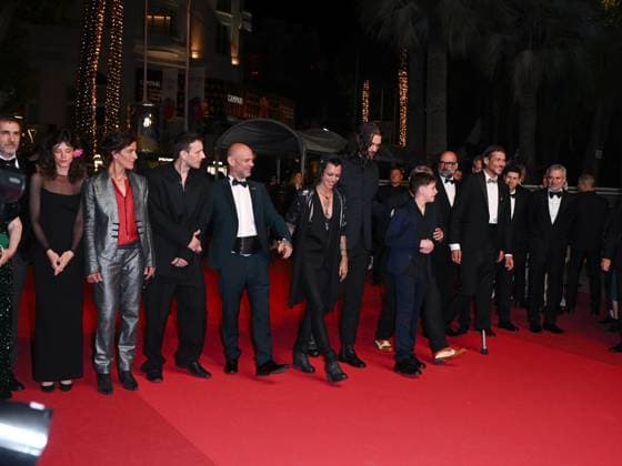 Cannes, Cannes, France: Cannes, 78th Cannes Film Festival 2025 - evening 3 - red carpet of the film Sirat - In the photo: Stefania Gadda, guest, Richard Bellamy, Jade Oukid, Oliver Laxe, Bruno Nunez, Sergi Lopez and Tonin Janvier Cannes France  - ZUMAp169 20250515_zea_p169_1500 Copyright: xSimonexComix