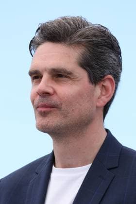Dalloway Photocall - The 78th Annual Cannes Film Festival Yann Gozlan at the Dalloway photocall at the 78th annual Cannes Film Festival at Palais des Festivals on May 15, 2025 in Cannes, France. CAP GOL GOL Cannes CÃ te d Azur France Copyright: xRickxGold CapitalxPicturesx