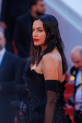 Festival de Cannes - Dossier 137 Premiere Irina Shayk bei der Premiere zu Dossier 137 während der 78. Filmfestspiele in Cannes im Palais de Festival am 15.05.2025. Copyright: xEventpressxKochanx