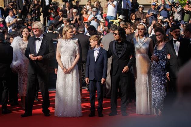 Festival de Cannes - Dossier 137 Premiere Detlev Buck, Laura Tonke, Jasper Billerbeck, Fatih AkÄ±n, Diane Kruger, Lisa Hagmeister und Lars Jessen bei der Premiere zu Dossier 137 während der 78. Filmfestspiele in Cannes im Palais de Festival am 15.05.2025. Copyright: xEventpressxKochanx