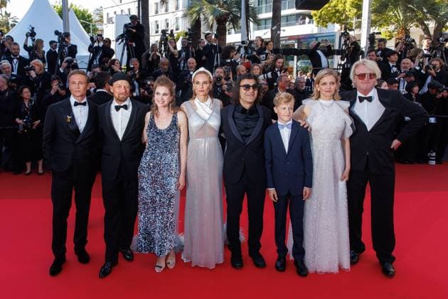 Festival de Cannes - Dossier 137 Premiere Matthias Schweighöfer, Lars Jessen, Lisa Hagmeister, Diane Kruger, Fatih AkÄ±n, Jasper Billerbeck, Laura Tonke und Detlev Buck bei der Premiere zu Dossier 137 während der 78. Filmfestspiele in Cannes im Palais de Festival am 15.05.2025. Copyright: xEventpressxKochanx
