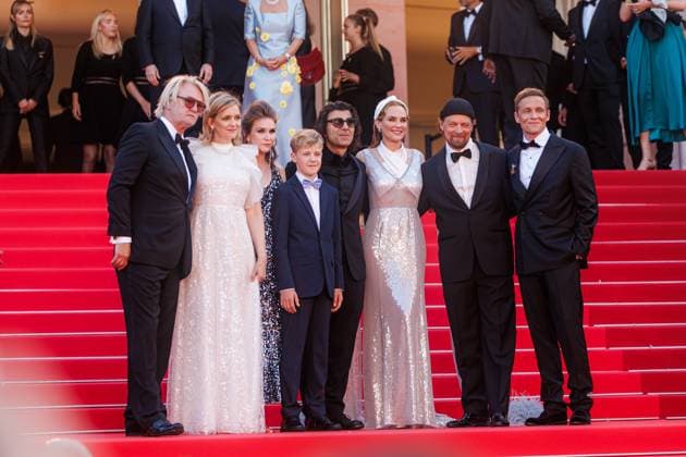 Entertainment Bilder des Tages Festival de Cannes - Dossier 137 Premiere Detlev Buck, Laura Tonke, Lisa Hagmeister, Jasper Billerbeck, Fatih AkÄ±n, Diane Kruger, Lars Jessen und Matthias Schweighöfer bei der Premiere zu Dossier 137 während der 78. Filmfestspiele in Cannes im Palais de Festival am 15.05.2025. Copyright: xEventpressxKochanx
