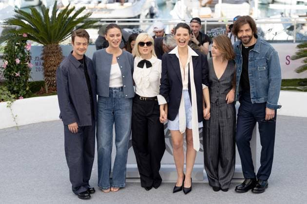 The Wonderers , Photocall in Cannes, 15.05.2025 Cannes, Frankreich - 15.5.2024: FŽlix Kysyl, Angelina Woreth, MŽlanie Laurent, JosŽphine Japy und Pierre-Yves Cardinal während des Photocall zu QUI BRILLE AU COMBAT (THE WONDERERS) während der 78. Internationalen Filmfestspiele von Cannes. Die Filmfestspiele finden vom 13. bis 24. Mai 2025 statt. Cannes Palais des Festivals et des Cong Frankreich Copyright: xChristianxEnderx