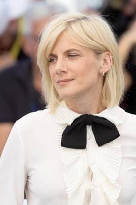 The Wonderers , Photocall in Cannes, 15.05.2025 Cannes, Frankreich - 15.5.2024: MŽlanie Laurent während des Photocall zu QUI BRILLE AU COMBAT (THE WONDERERS) während der 78. Internationalen Filmfestspiele von Cannes. Die Filmfestspiele finden vom 13. bis 24. Mai 2025 statt. Cannes Palais des Festivals et des Cong Frankreich Copyright: xChristianxEnderx