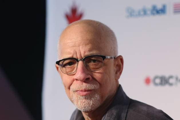 May 15, 2025, Calgary, Ab, Canada: Dan Hill poses on the red carpet for the Canadian Music Hall of Fame ceremony in Calgary on Thursday, May 15, 2025. Calgary Canada  - ZUMAc35_ 20250515_zaf_c35_163 Copyright: xDavexChidleyx