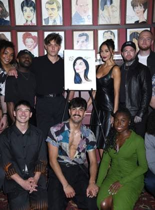 May 15, 2025, New York, Ny, United States: Tom Francis, Nicole Scherzinger and Jamie Lloyd pose during a celebration for her Sardi s portrait unveiling for Nicole Scherzinger s Broadway debut in Sunset Blvd. at Sardi s in New York. May 15, 2025. New York United States - ZUMAp281 20250515_zea_p281_002 Copyright: xPhotoxImagexPressx