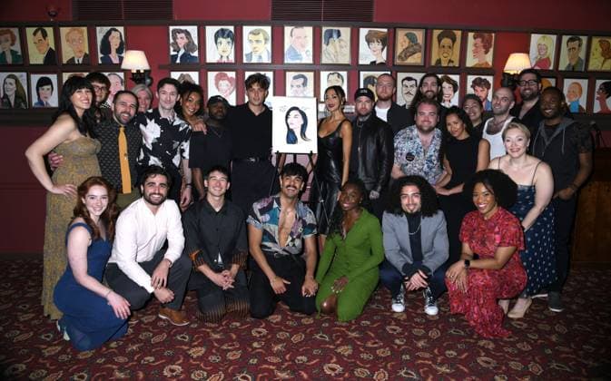 May 15, 2025, New York, Ny, United States: Tom Francis, Nicole Scherzinger and Jamie Lloyd pose during a celebration for her Sardi s portrait unveiling for Nicole Scherzinger s Broadway debut in Sunset Blvd. at Sardi s in New York. May 15, 2025. New York United States - ZUMAp281 20250515_zea_p281_004 Copyright: xPhotoxImagexPressx