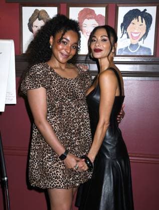 May 15, 2025, New York, Ny, United States: Grace Hodgett Young and Nicole Scherzinger pose together at the legendary wall of caricatures at Sardi s in New York. May 15, 2025. New York United States - ZUMAp281 20250515_zea_p281_013 Copyright: xPhotoxImagexPressx