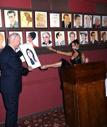 May 15, 2025, New York, Ny, United States: Max Klimavicius and Nicole Scherzinger pose together at the legendary wall of caricatures at Sardi s in New York. May 15, 2025. New York United States - ZUMAp281 20250515_zea_p281_015 Copyright: xPhotoxImagexPressx