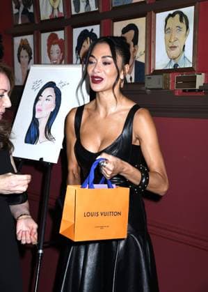 May 15, 2025, New York, Ny, United States: Nicole Scherzinger poses during a celebration for her Sardi s portrait unveiling for her Broadway debut in Sunset Blvd. at Sardi s in New York. May 15, 2025. New York United States - ZUMAp281 20250515_zea_p281_037 Copyright: xPhotoxImagexPressx