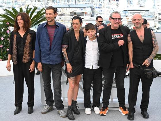 Cannes, France, Cannes: Cannes, 78th Cannes Film Festival 2025 - day 4 - Photocall of the film Sirat. In the photo Stefania Gadda, Tonin Janvier, Jade Oukid, Bruno Nunez, Sergi Lopez, Richard Bellamy, Cannes Cannes  - ZUMAp169 20250516_zea_p169_058 Copyright: xAlbertoxTerenghix