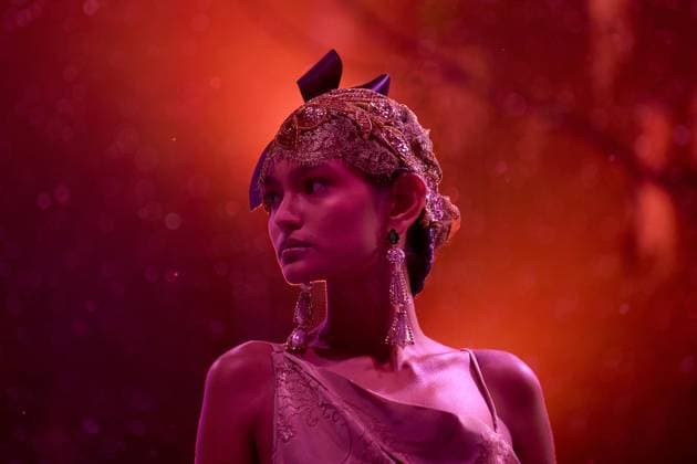 AUSTRALIAN FASHION WEEK 2025, Models walk the runway during Romance Was Born fashion show at Carriageworks in Sydney, Friday, May 16, 2025. ( NO ARCHIVING Sydney New South Wales Australia  Copyright: xStevenxSaphorex 20250516142335747018
