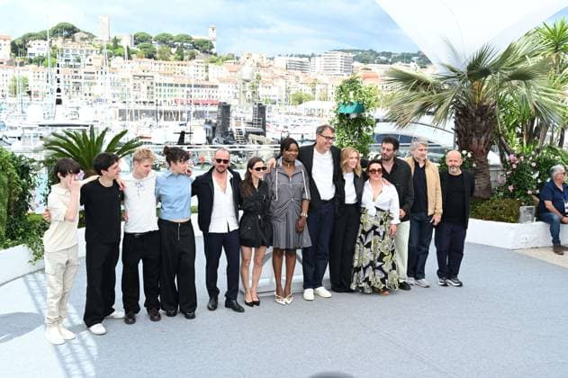 CINEMA : 78eme Festival de Cannes - Photocalls - 16 05 2025 CANNES, FRANCE - 16 MAI (G-D) : Solan MACHADO-GRANER, acteur, Come PERRONET, acteur, Valentin CAMPAGNE, acteur, Mathilde RIU, actrice, Jonathan TURNBULL, acteur, Mathilde ROEHRICH, actrice, Guslagie MALANDA, actrice, Dominic MOLL, rÃ alisateur, Lea DRUCKER, actrice, Sandra COLOMBO, actrice, Theo COSTA MARINI, acteur, Stanislas MERHAR, acteur, Gilles MARCHAND, co-scenariste, lors du photocall de Â« Dossier 137 ( CASE 137) Â» en CompÃ tition au 78eme Festival de Cannes au Palais des Festivals le 16 mai 2025 Ã Cannes, France. CannesFrance  Copyright: xValentinaxClaretx