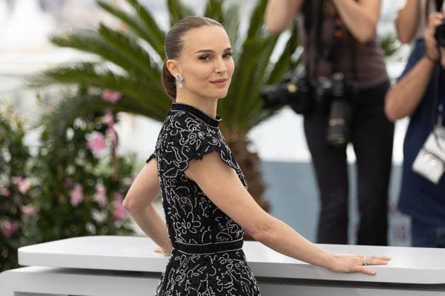 Arco Photocall - The 78th Annual Cannes Film Festival CANNES, FRANCE - MAY 16: Natalie Portman poses during the Arco photocall at the 78th annual Cannes Film Festival at Palais des Festivals on May 16, 2025 in Cannes, France. CAP KA Kristina Afanasyeva Cannes Alpes-Maritimes France Copyright: xKristinaxAfanasyeva CapitalxPictx