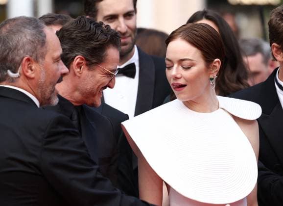 Entertainment Bilder des Tages Cannes - Eddington Screening Pedro Pascal and Emma Stone attending the screening of Eddington by Ari Aster in Cannes, France on May 16, 2025, as part of the 78th Cannes Film Festival. Photo by Jerome Domine ABACAPRESS.COM Cannes France  Copyright: xDominexJerome ABACAx