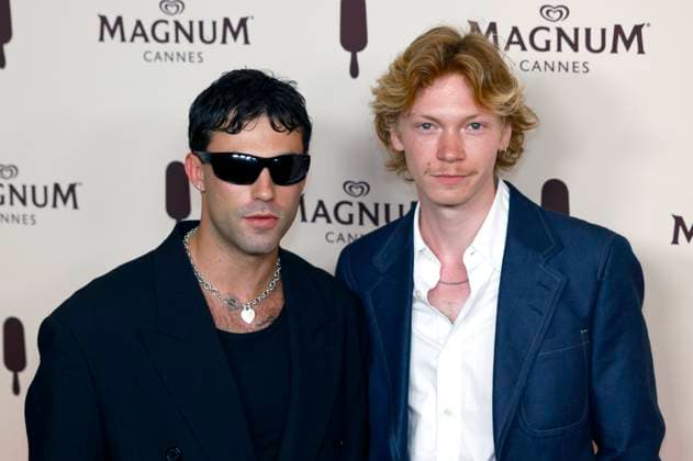 Aaron Altaras und Filip Schnack bei der Magnum Cannes Beach Party im Rahmen des Festival de Cannes 2025 78. Internationale Filmfestspiele von Cannes im Magnum Beach Palais StÃ phanie. Cannes, 15.05.2025