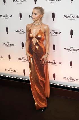 Caroline Daur bei der Magnum Cannes Beach Party im Rahmen des Festival de Cannes 2025 78. Internationale Filmfestspiele von Cannes im Magnum Beach Palais StÃ phanie. Cannes, 15.05.2025