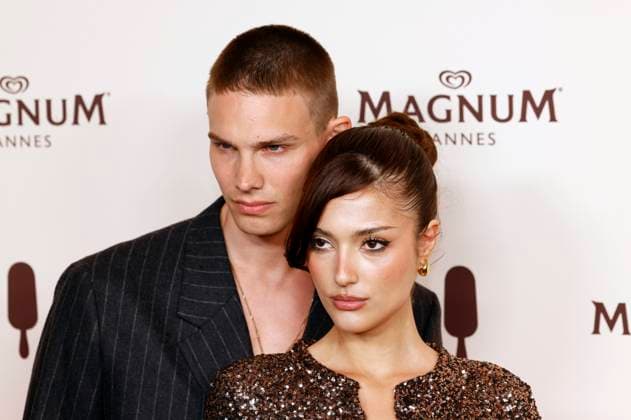 Armin Rasch und Grace Zak bei der Magnum Cannes Beach Party im Rahmen des Festival de Cannes 2025 78. Internationale Filmfestspiele von Cannes im Magnum Beach Palais StÃ phanie. Cannes, 15.05.2025