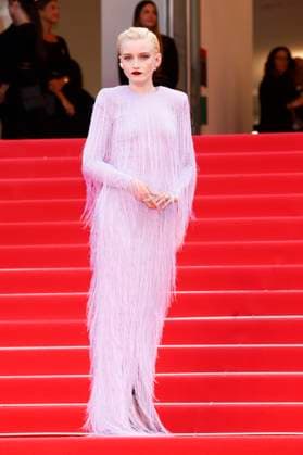 Julia Garner bei der Premiere des Kinofilms Eddington auf dem Festival de Cannes 2025 78. Internationale Filmfestspiele von Cannes im Palais des Festivals. Cannes, 16.05.2025