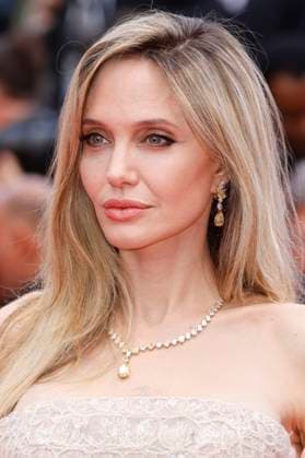 Angelina Jolie bei der Premiere des Kinofilms Eddington auf dem Festival de Cannes 2025 78. Internationale Filmfestspiele von Cannes im Palais des Festivals. Cannes, 16.05.2025